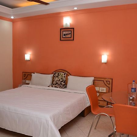 Hotel Balaji Residency Ироду Экстерьер фото