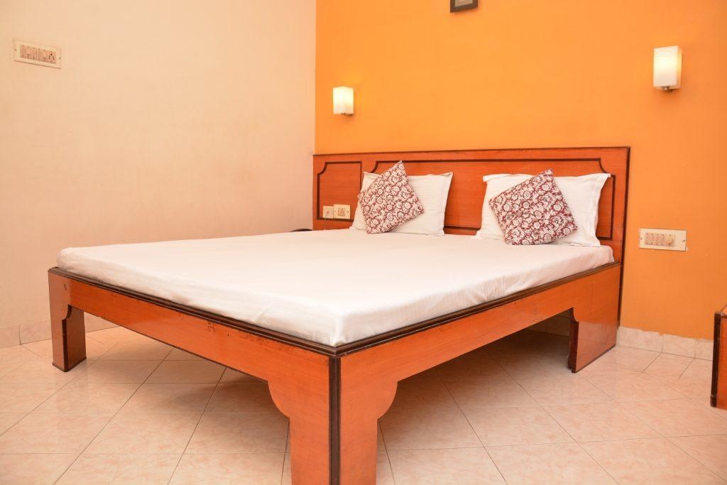 Hotel Balaji Residency Ироду Экстерьер фото